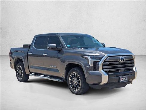 Used 2023 Toyota Tundra Limited AWD/4WD image 3