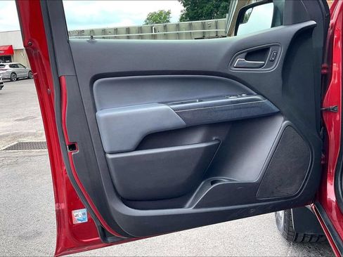 Used 2015 Chevrolet Colorado Z71 AWD/4WD image 22