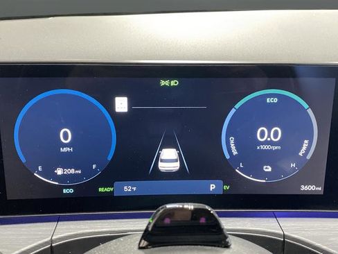 Used 2025 Hyundai Santa Fe Limited image 21