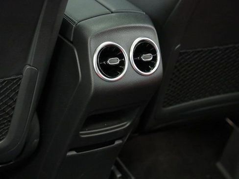 Used 2021 Mercedes-Benz GLA 35 AMG 4MATIC image 33