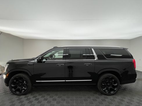 New 2026 GMC Yukon XL Denali w/ Denali Reserve Package AWD/4WD image 18