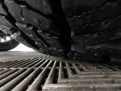 Used 2018 Chevrolet Colorado ZR2 image 8