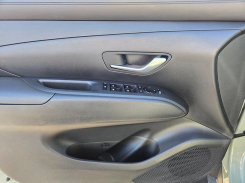 Used 2025 Hyundai Santa Cruz SEL FWD image 18