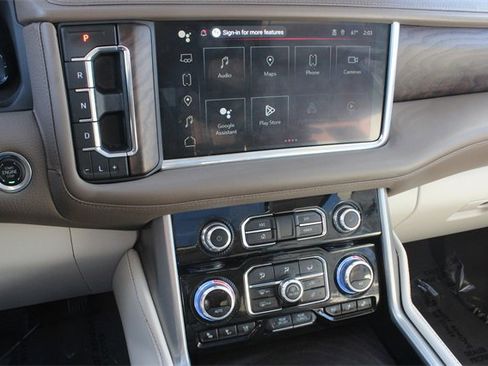 Used 2024 GMC Yukon XL Denali w/ Denali Reserve Package image 30