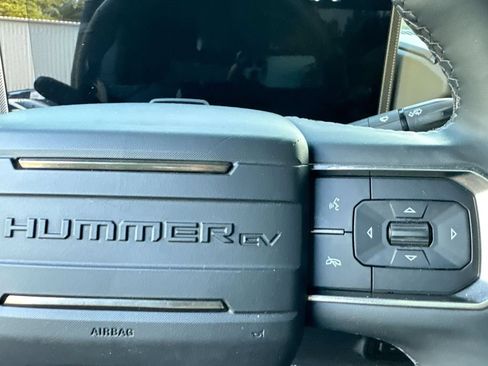 Used 2024 GMC Hummer EV 3X AWD/4WD image 18