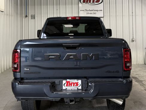 Used 2025 RAM 2500 Big Horn AWD/4WD image 1