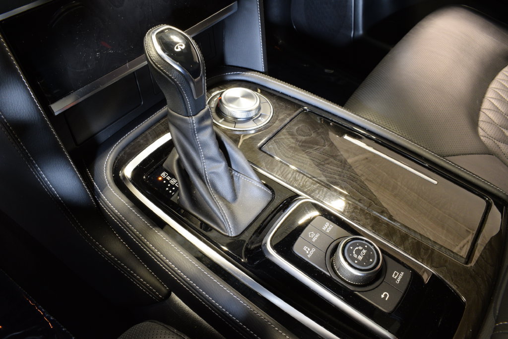 Certified 2024 INFINITI QX80 Sensory AWD/4WD image 27
