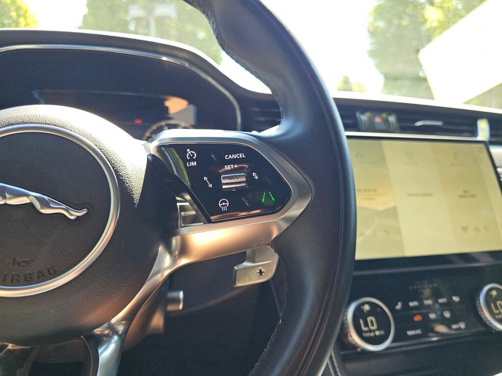 Used 2025 Jaguar F-PACE R-Dynamic S AWD/4WD image 70