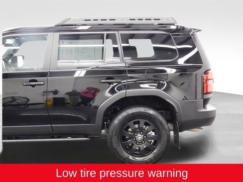 Used 2024 Toyota Land Cruiser image 9