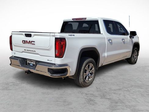 Used 2024 GMC Sierra 1500 SLT image 11