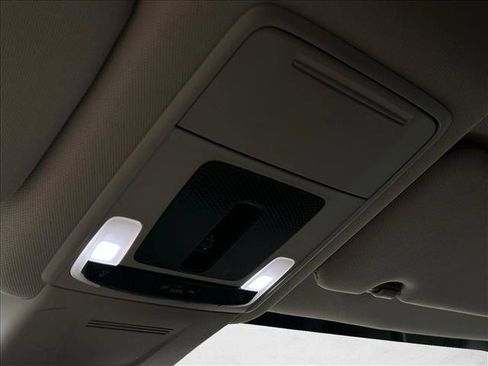 Used 2025 Honda CR-V EX-L image 19
