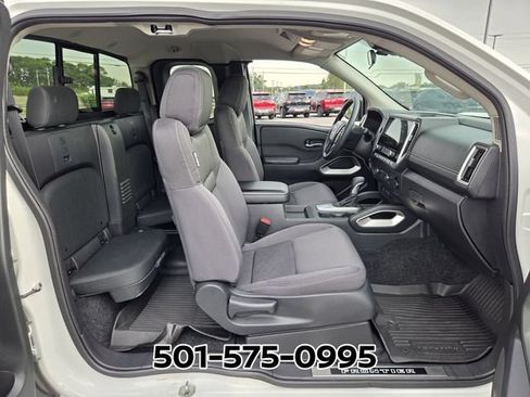 Used 2025 Nissan Frontier SV RWD image 16