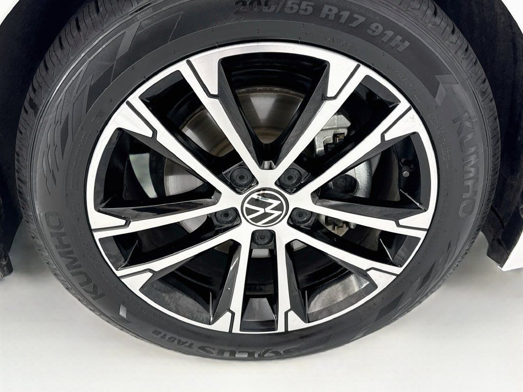 Used 2024 Volkswagen Jetta Sport FWD image 30