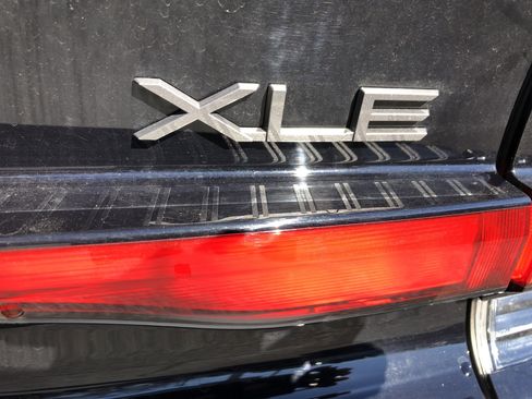 Used 2023 Toyota Prius XLE image 10