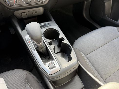 Used 2024 Chevrolet Trax LS w/ LS Convenience Package image 15