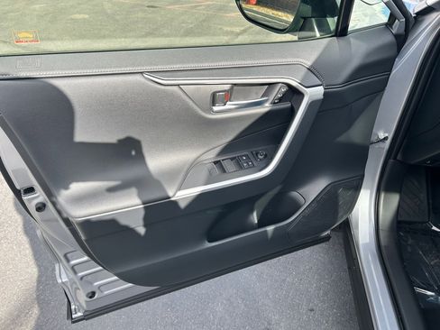 Used 2025 Toyota RAV4 Limited w/ Advanced Technology Package image 9