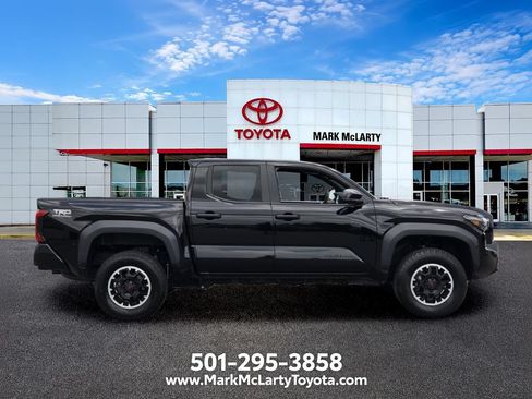 Used 2024 Toyota Tacoma TRD Off-Road AWD/4WD image 6