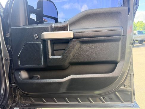 Used 2020 Ford F250 Lariat AWD/4WD image 40
