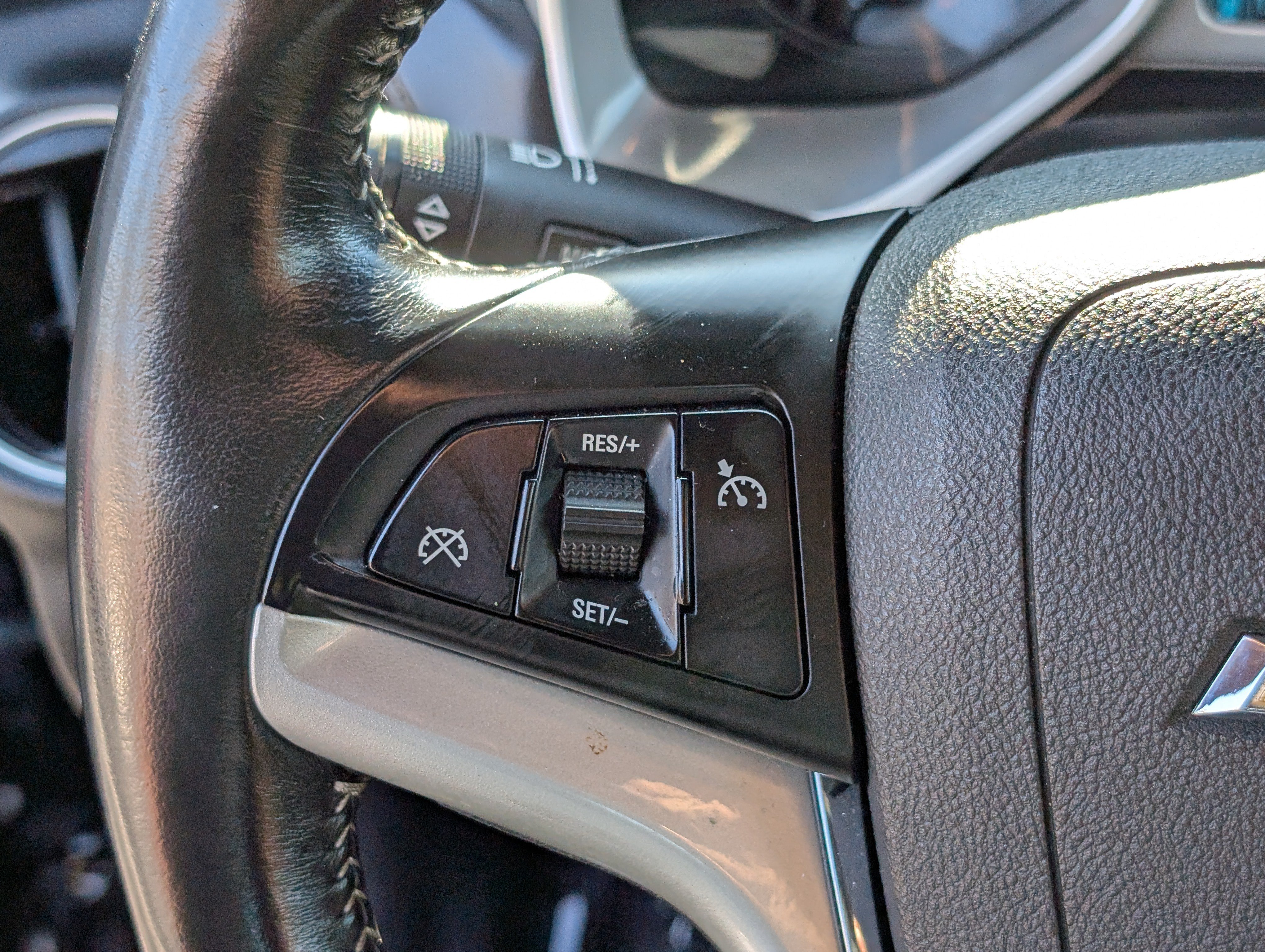 Used 2012 Chevrolet Camaro SS RWD image 22