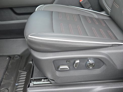 New 2026 GMC Sierra 2500 AT4X AWD/4WD image 20