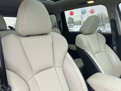 Used 2022 Subaru Ascent Limited w/ Technology Package image 26