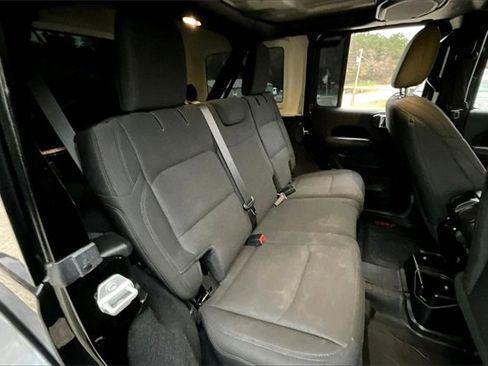 Used 2020 Jeep Wrangler Unlimited Sahara w/ Uconnect 4C Nav & Sound Group image 20