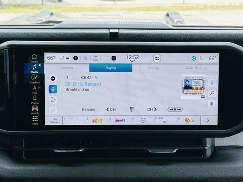 New 2025 Jeep Gladiator Sport image 20