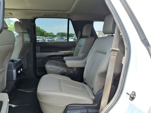 Used 2021 Ford Expedition XLT RWD image 25