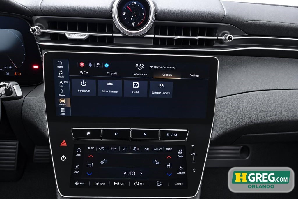 Used 2023 Maserati Grecale Modena AWD/4WD image 14