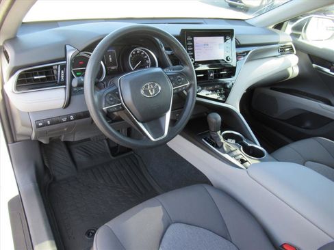 Used 2022 Toyota Camry LE image 14