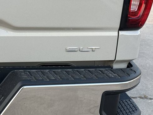 New 2026 GMC Sierra 1500 SLT AWD/4WD image 10