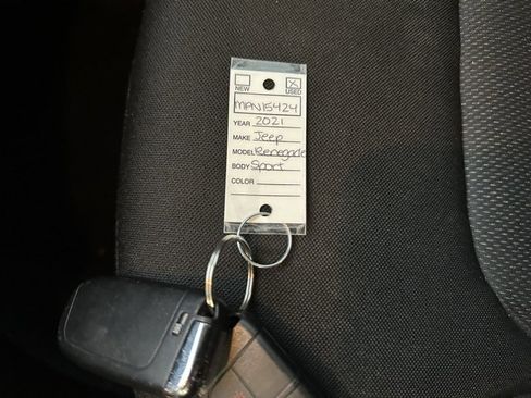 Used 2021 Jeep Renegade Sport image 38
