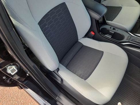 Certified 2025 Toyota Corolla SE FWD image 16