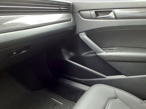 Certified 2021 Volkswagen Passat 2.0T R-Line image 20