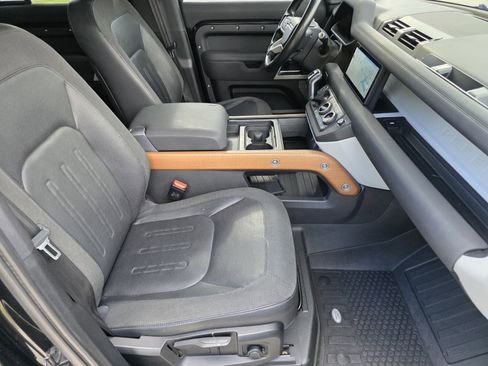 Used 2020 Land Rover Defender 110 S AWD/4WD image 3