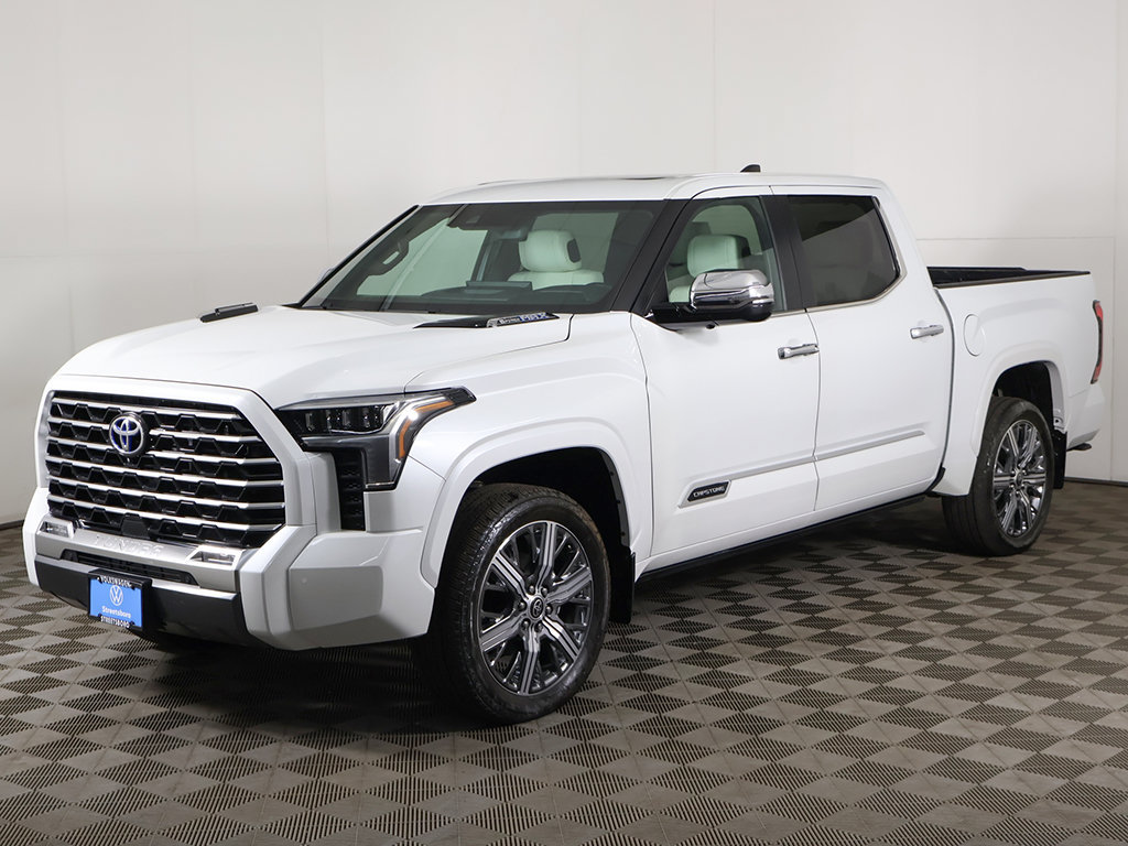 Used 2024 Toyota Tundra Capstone AWD/4WD image 12