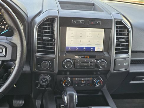 Used 2019 Ford F150 XLT w/ Equipment Group 302A Luxury AWD/4WD image 18