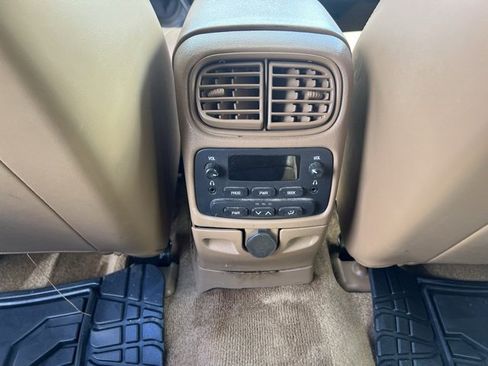 Used 2003 GMC Envoy SLT image 28