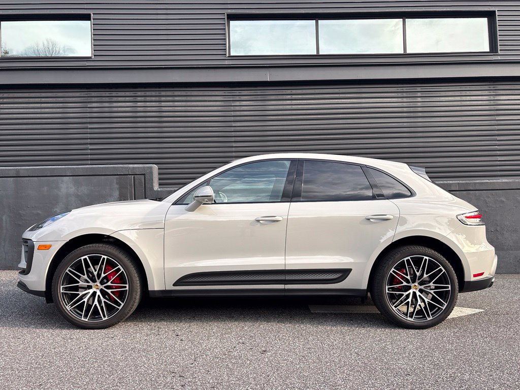 Certified 2026 Porsche Macan S AWD/4WD image 2