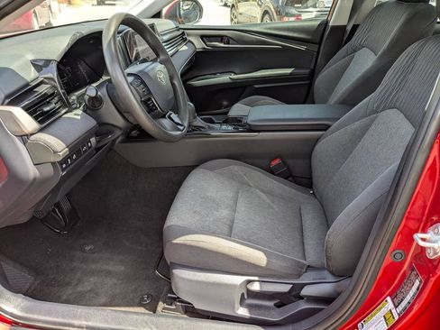 Used 2025 Toyota Camry LE FWD image 11