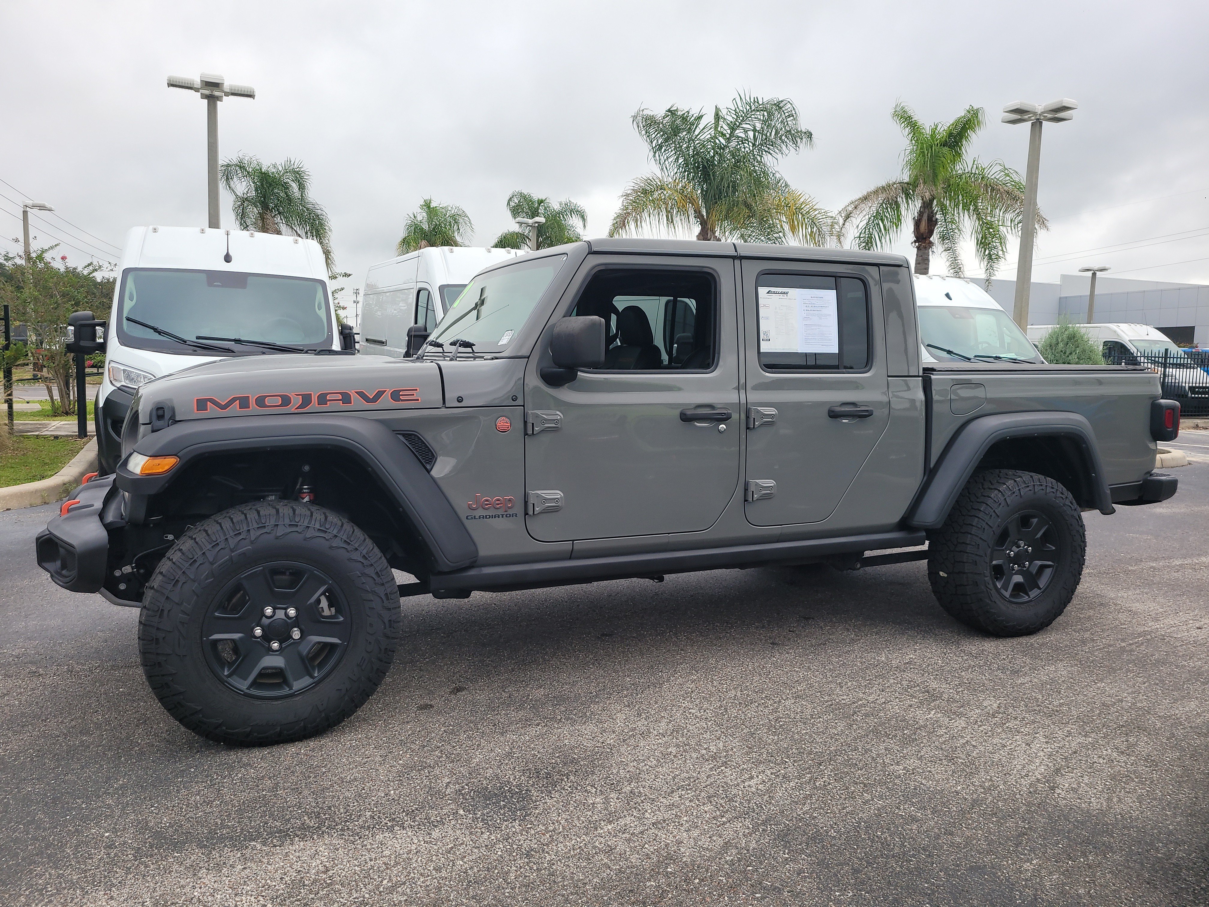 Used 2022 Jeep Gladiator Mojave AWD/4WD image 7