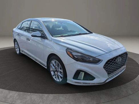 Used 2018 Hyundai Sonata Limited image 3