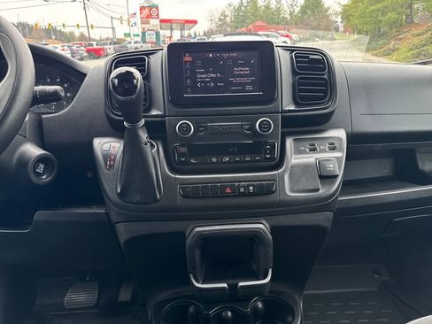 Used 2022 RAM ProMaster 2500 FWD image 18