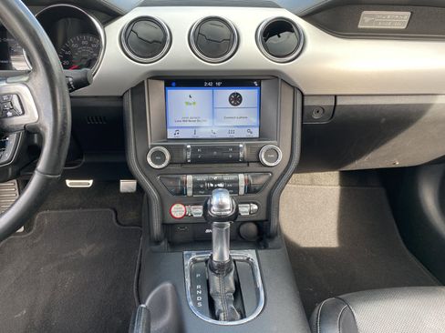Used 2017 Ford Mustang Premium image 12
