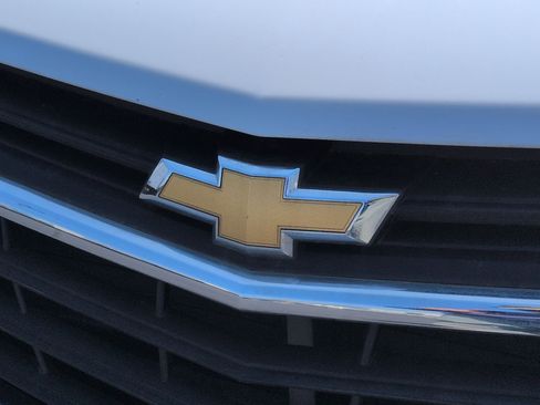 Used 2018 Chevrolet Equinox LT image 30