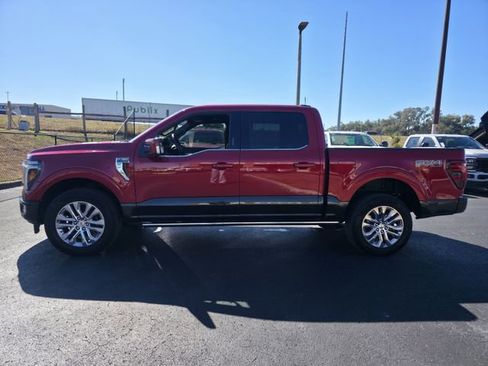 Used 2024 Ford F150 King Ranch w/ FX4 Off-Road Package image 8
