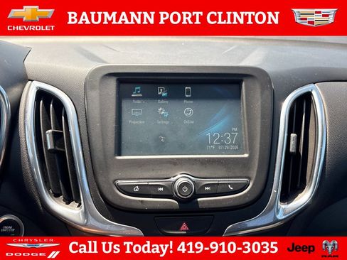 Used 2018 Chevrolet Equinox LT FWD image 22
