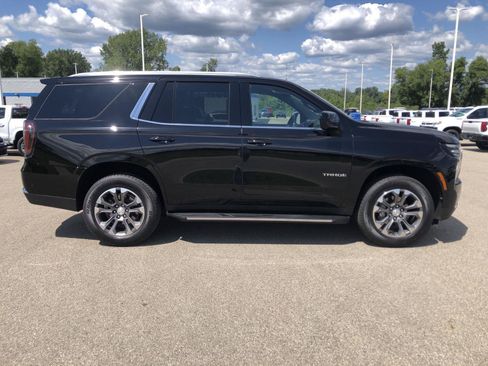 Used 2025 Chevrolet Tahoe LS AWD/4WD image 10