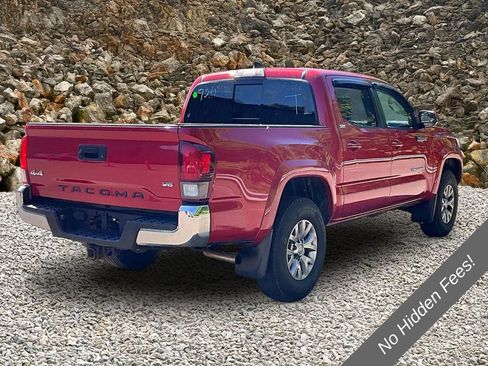 Used 2019 Toyota Tacoma SR5 AWD/4WD image 2