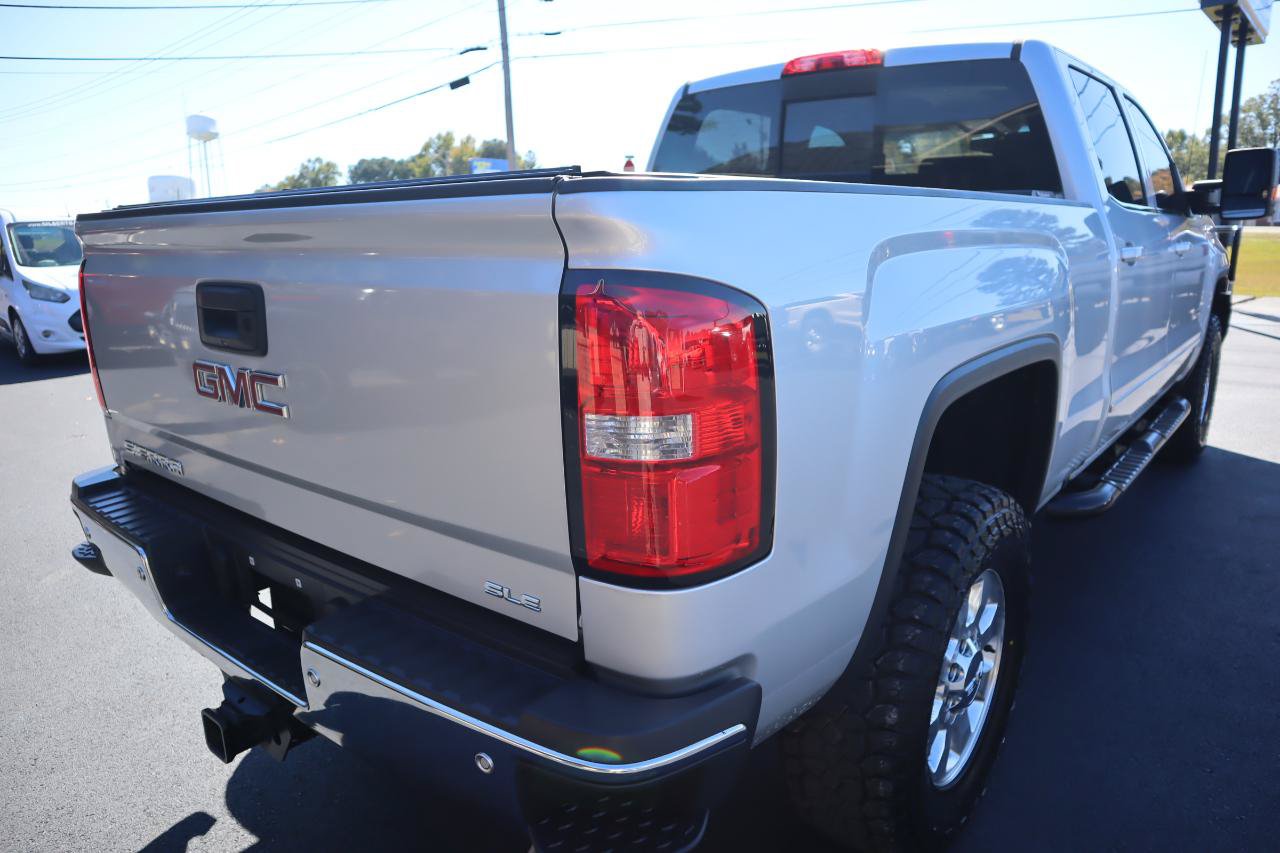 Used 2019 GMC Sierra 2500 SLE w/ SLE Preferred Package AWD/4WD image 5